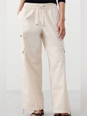 Banana Republic Factory Cream Wide-Leg Cargo Pants, L